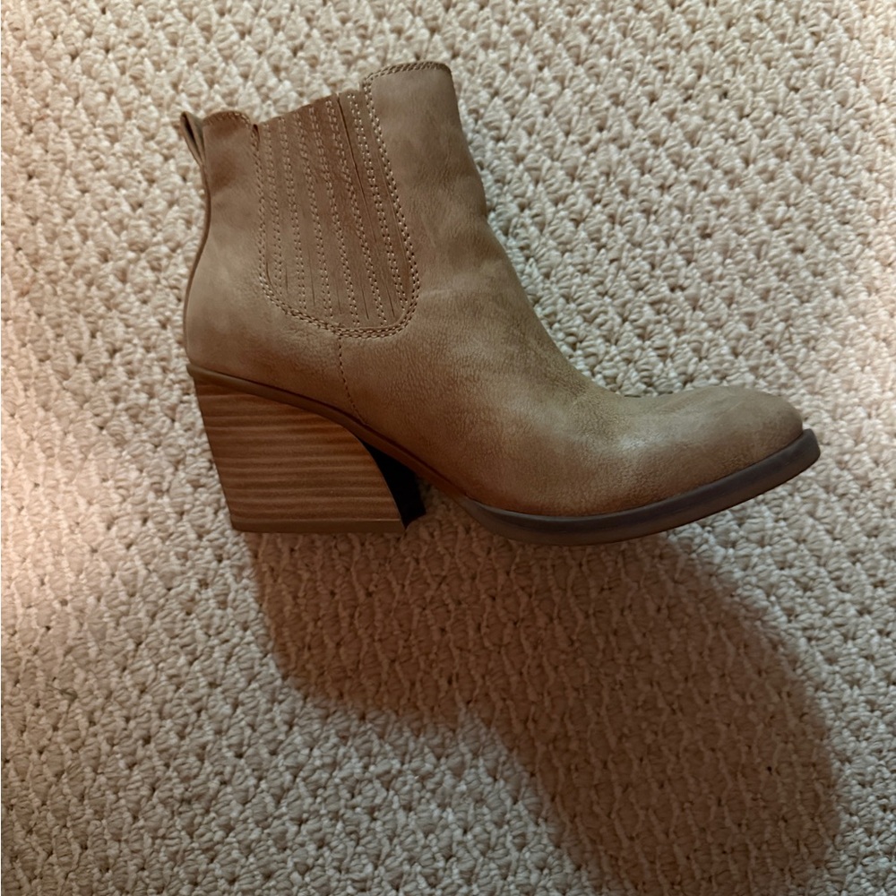 Corkys Beige Ankle Booties